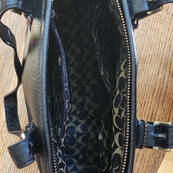 Black Coach Bag - Picture 9 of 9